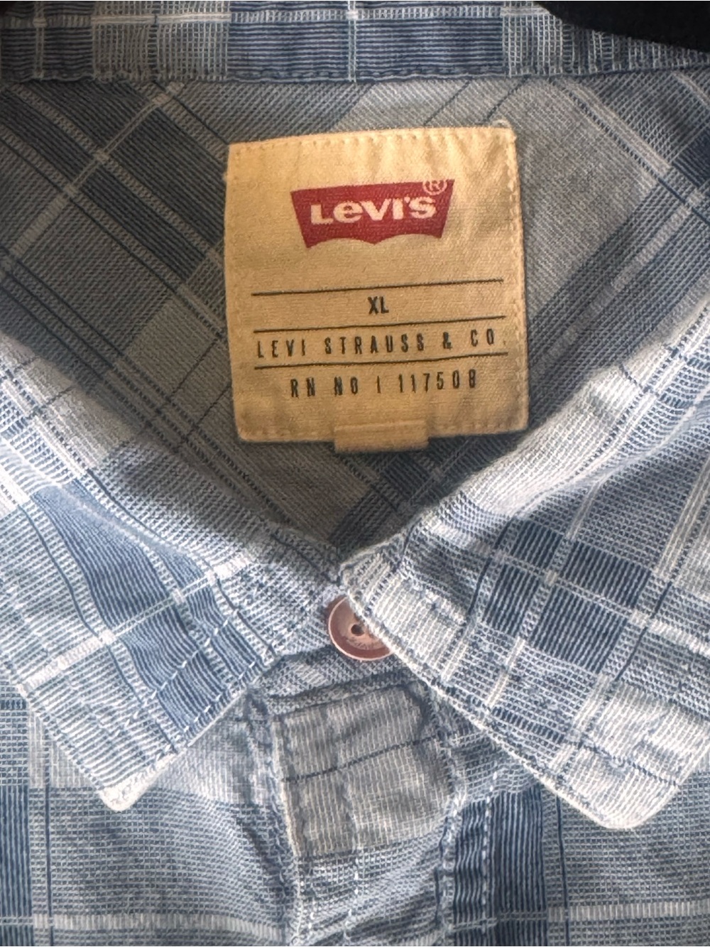 Levi's Blue Plaid Short-Sleeve Button-Down Shirt
